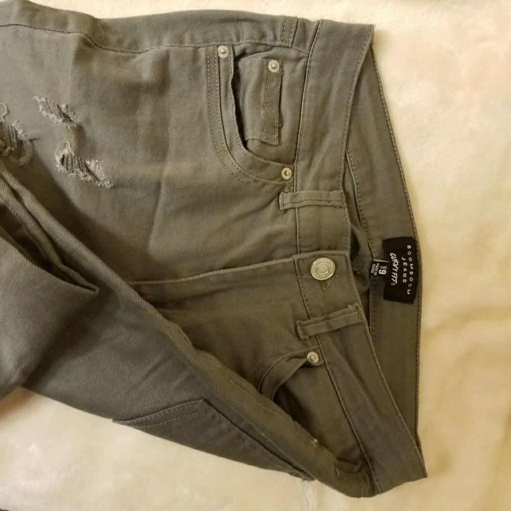 Olive high wasted jeans size 9